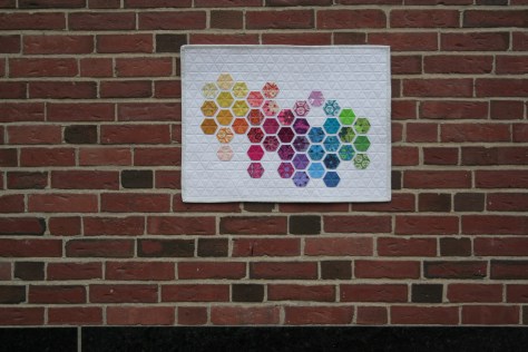 modern hexies mini quilt finish