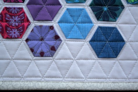 modern hexies mini quilt finish