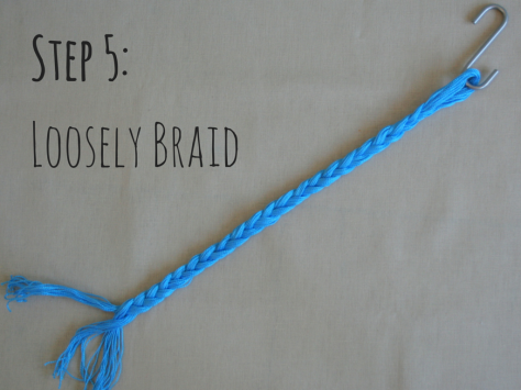 Step 5- Loosely braid (1)