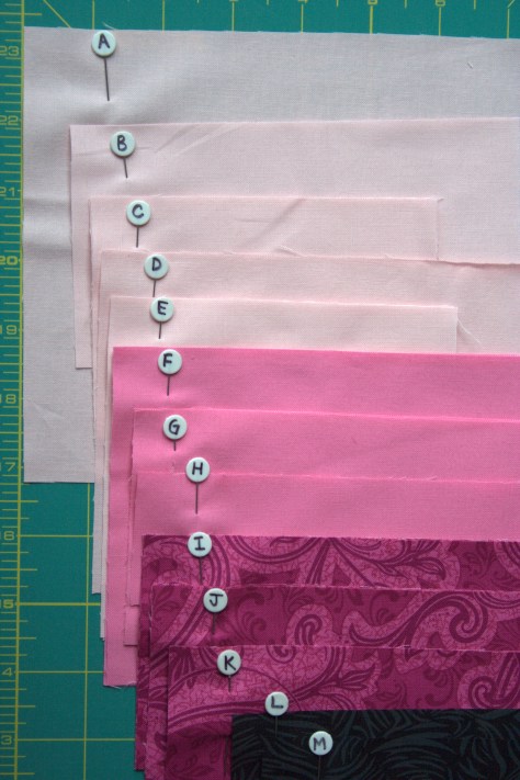 numbered pins for organizing cut quilt pieces