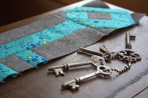 Unlocked single block artistic