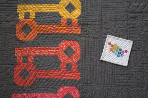 Bloggers Quilt Festival Entries: Large and mini mini