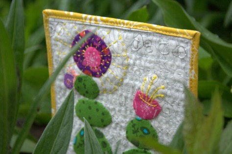 slow growth mini mini quilt finish