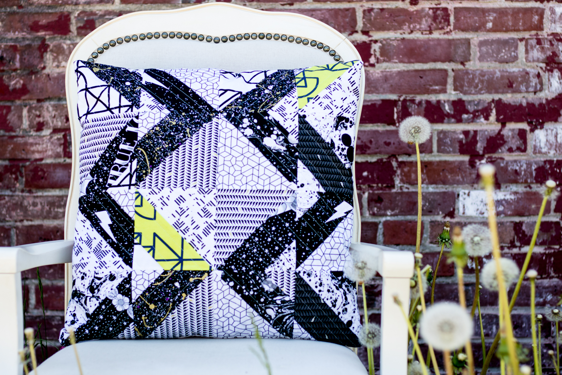 libs elliott arrow point path pillow gift