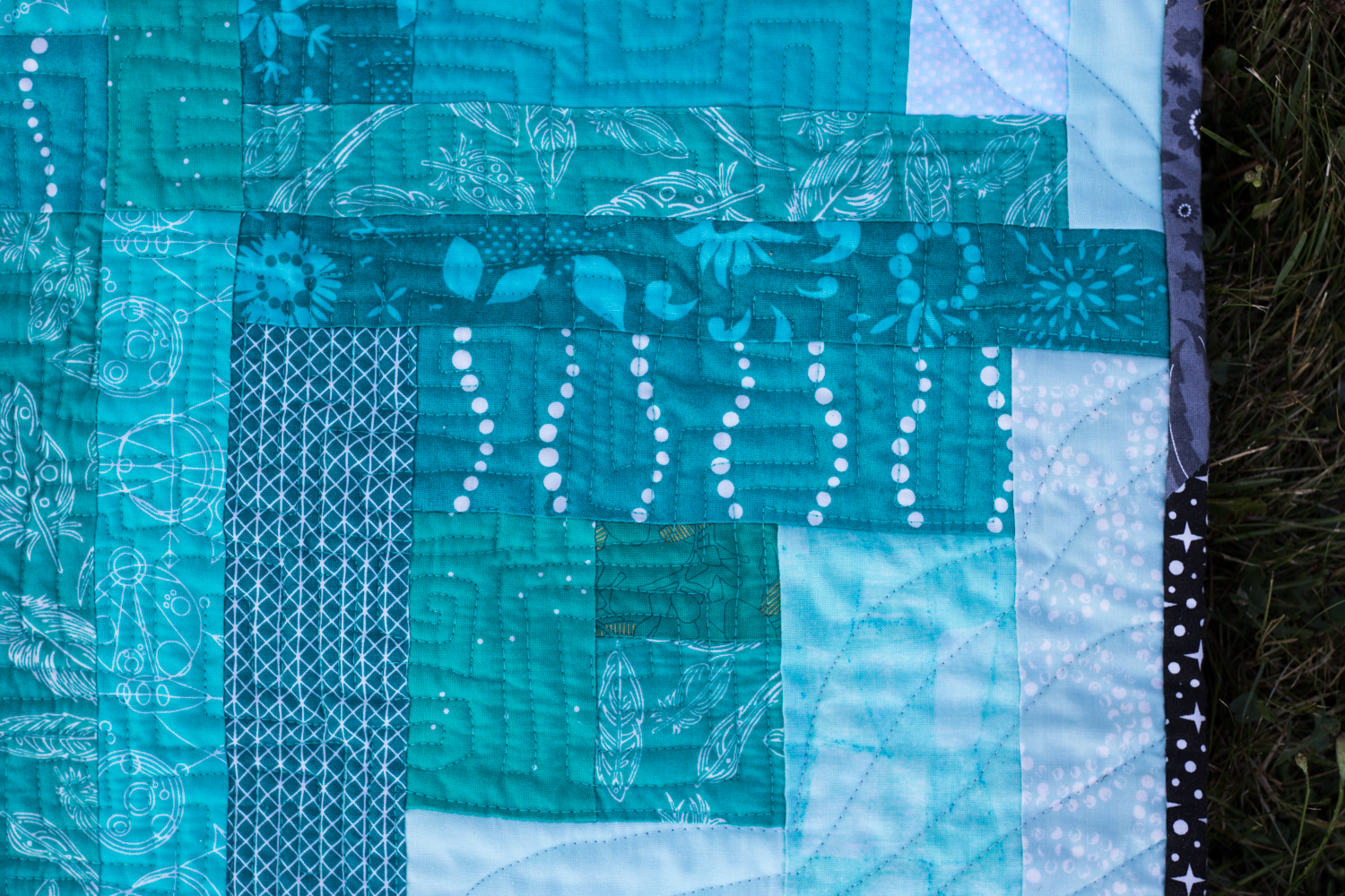 Finn's Milestone quilt finish freemotion quilting aurifil thread